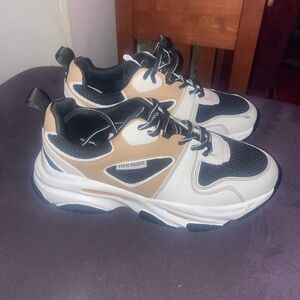 Steve Madden Black and Tan Sneakers